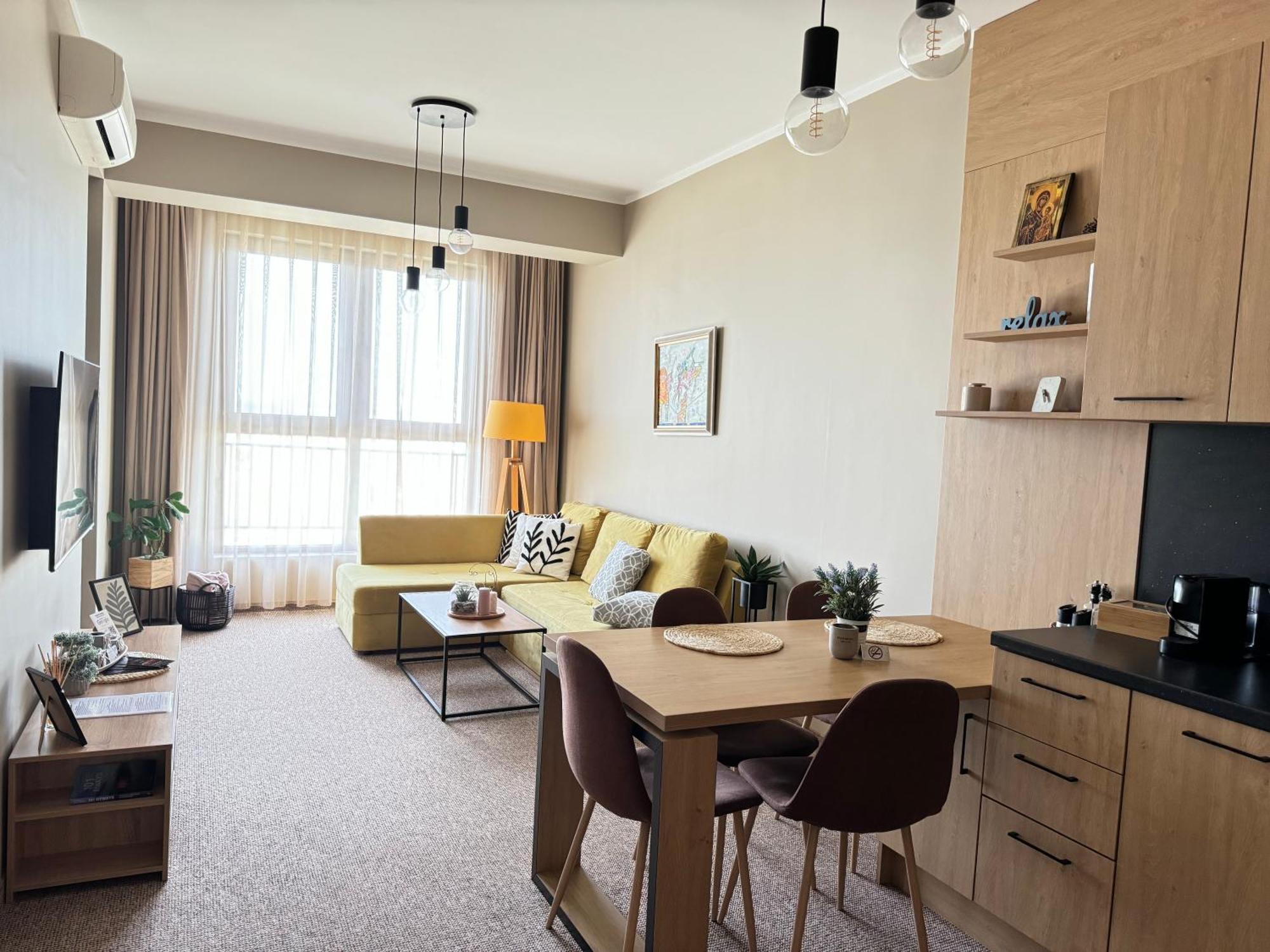 City View In Residences Burgas Room photo